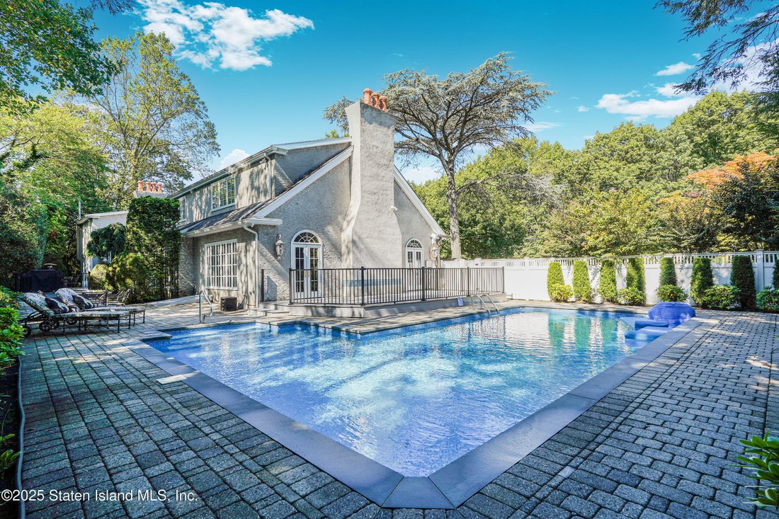 House in New York, New York, United States 5 - 16730662