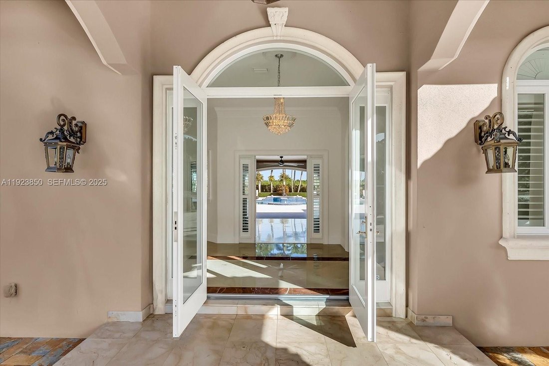 House in Miami, Florida, United States 4 - 16736282