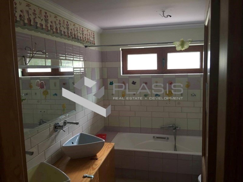 House in Oropos, Attica, Greece 2 - 15190831