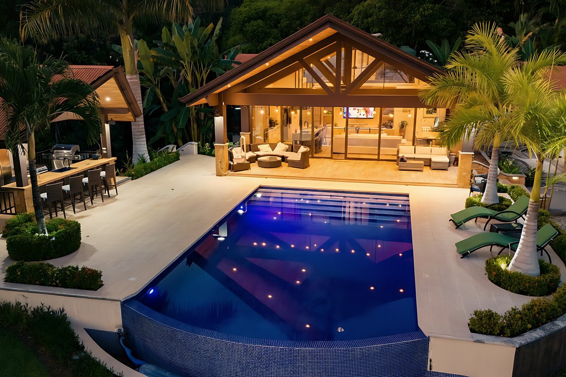 House in Playa Hermosa, Puntarenas Province, Costa Rica 1 - 16735104