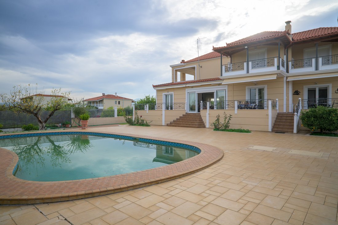 Villa in Velo Community, Velos, Greece 1 - 16734958