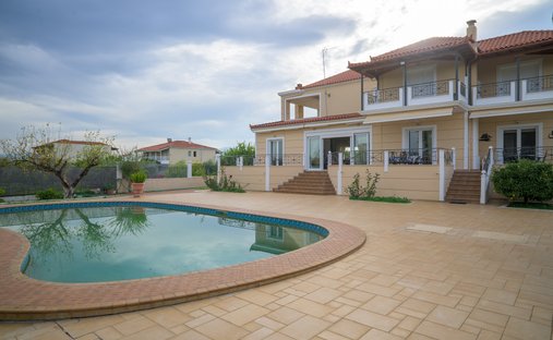 Villa in Velo Community, Velos, Greece 1