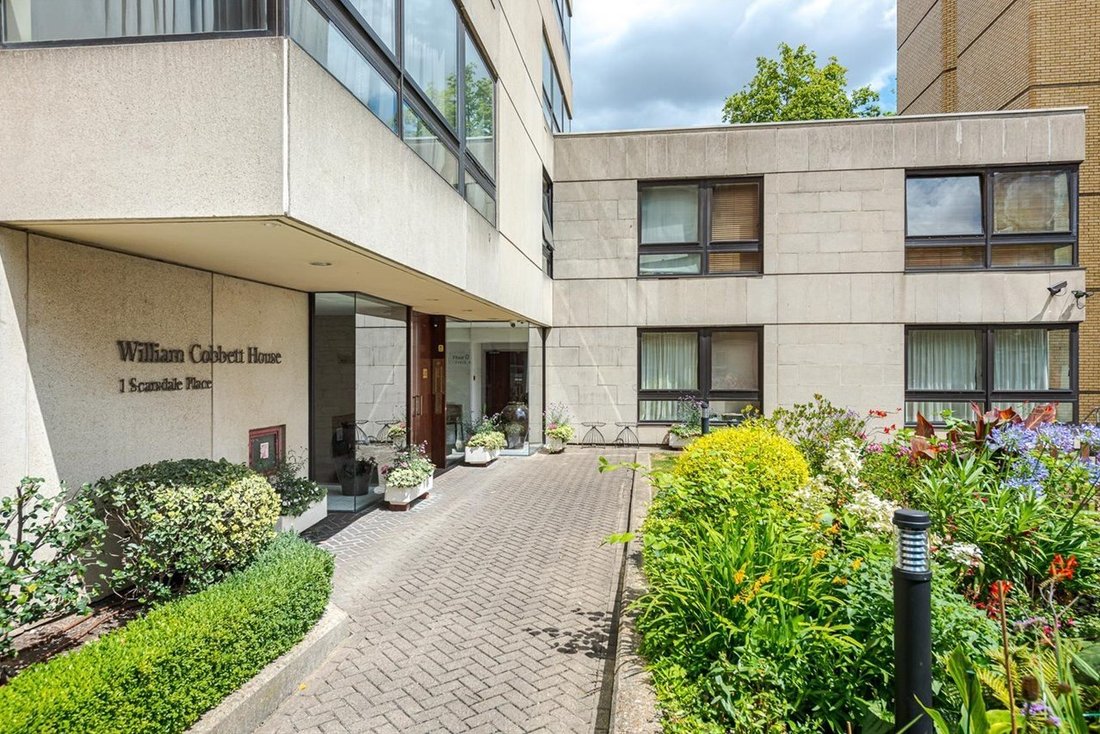 Scarsdale Place, London, Uk, W8 In London, England, United Kingdom For