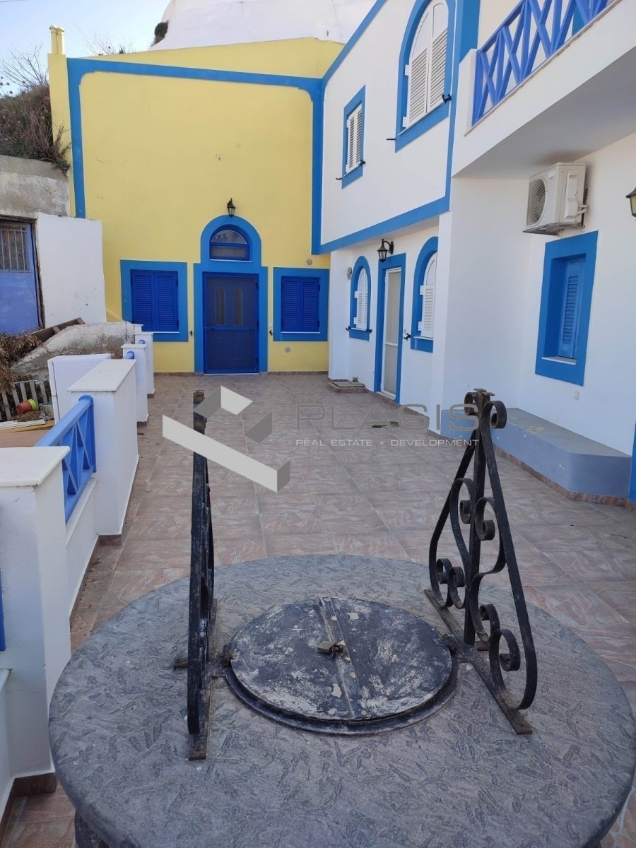 House in Thira, Aegean, Greece 1 - 15731190