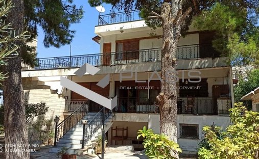 House in Saronida, Attica, Greece 1