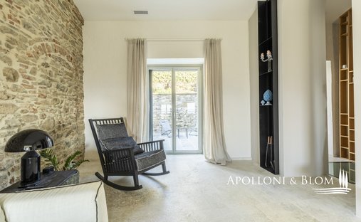 Millennial Castle In The Hills Of Arezzo