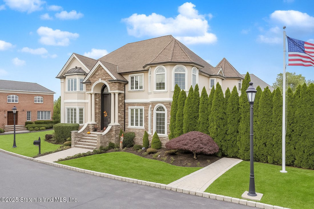 House in New York, New York, United States 3 - 16730575