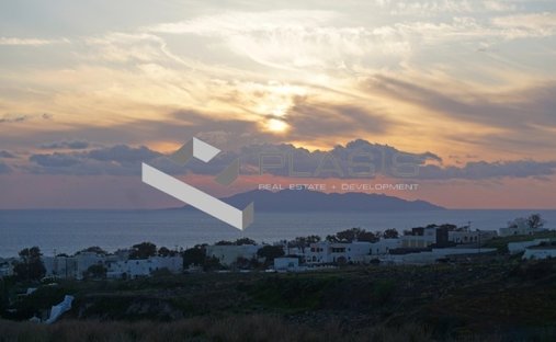 Apartment in Thira, Aegean, Greece 1