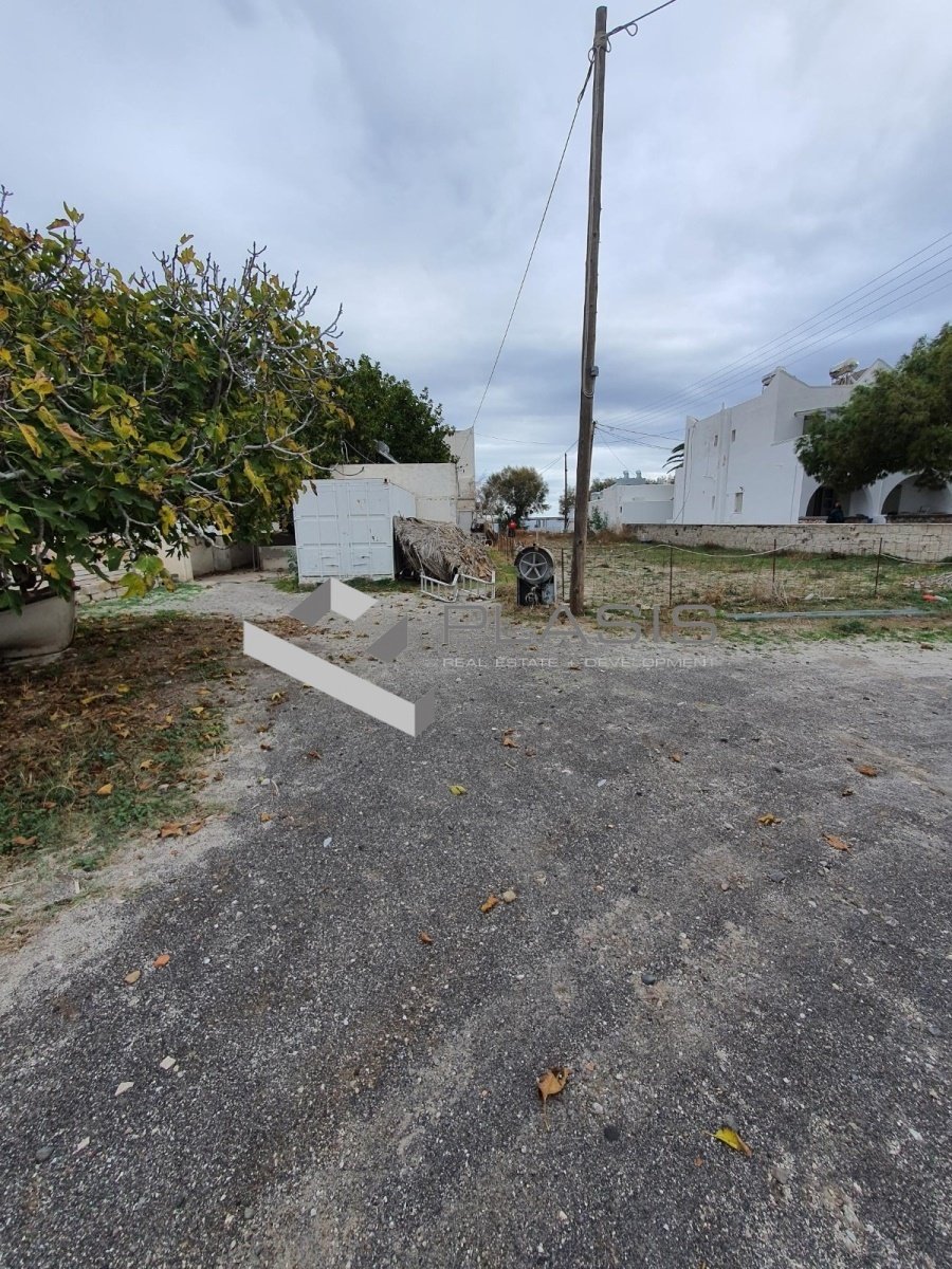 Land in Thira, Aegean, Greece 4 - 15731181
