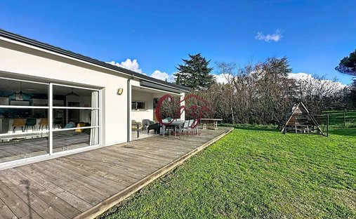 Haus in Latresne, Neu-Aquitanien, Frankreich 1