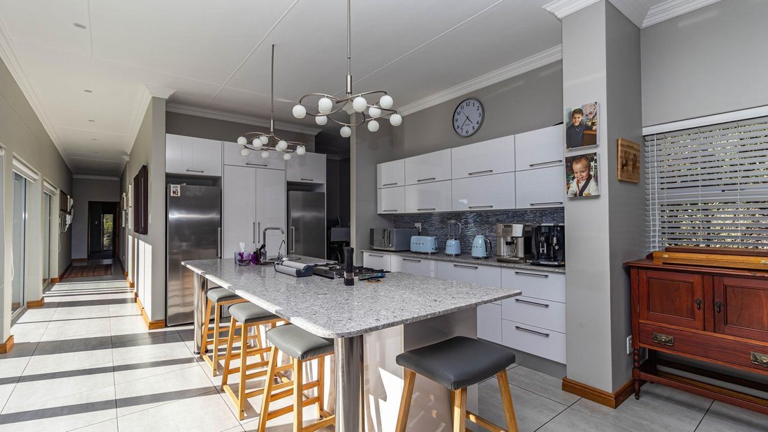 House in Dana Bay, Western Cape, South Africa 4 - 16736161