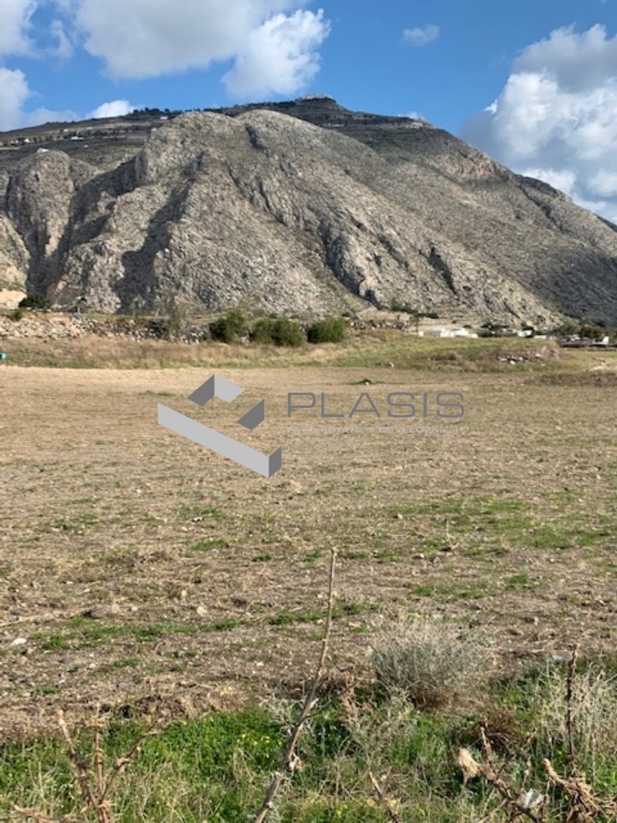 Land in Thira, Aegean, Greece 4 - 15731078