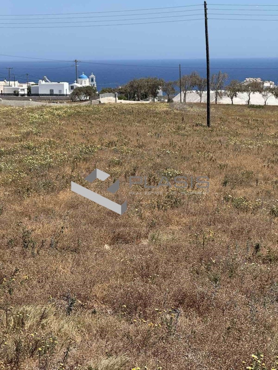 Land in Thira, Aegean, Greece 4 - 15731138