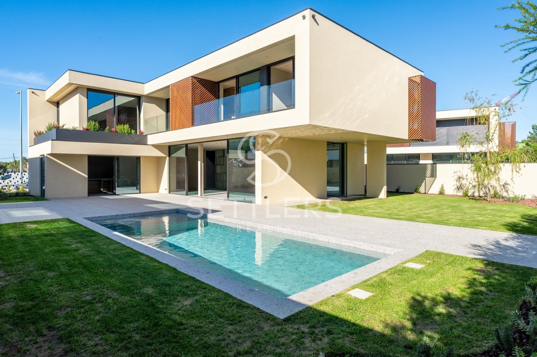 House in Cascais e Estoril, Lisbon, Portugal 1 - 16598700