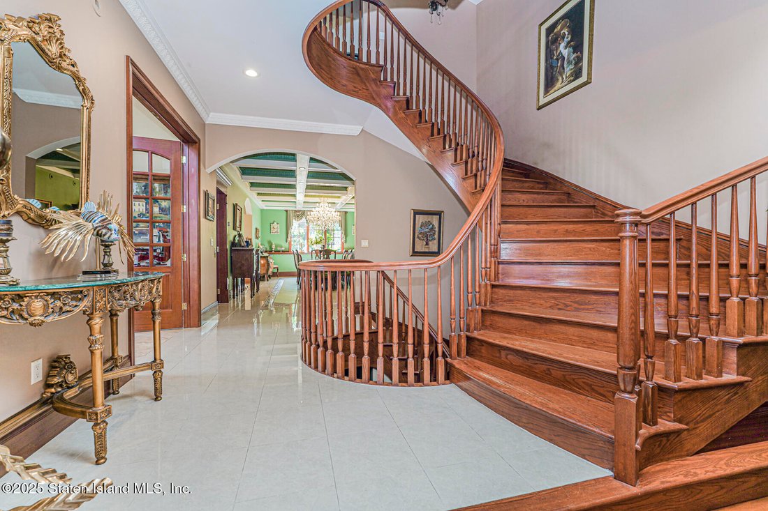 House in New York, New York, United States 5 - 16730541