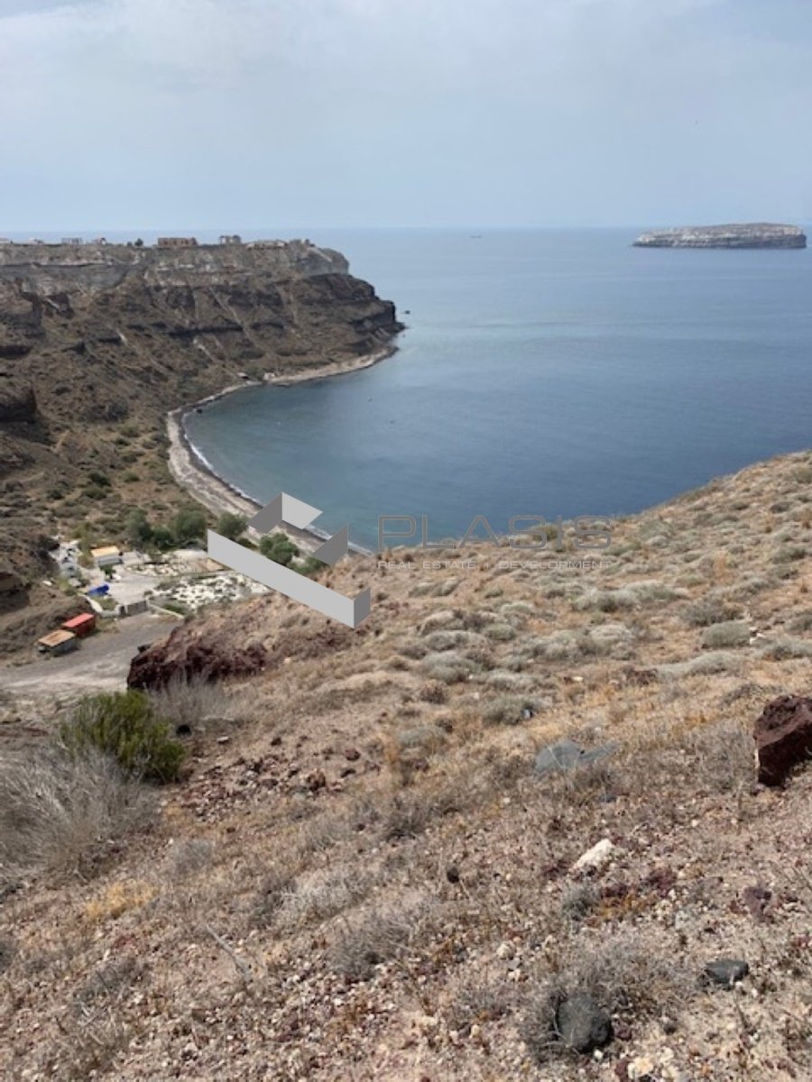 Land in Thira, Aegean, Greece 2 - 15731122