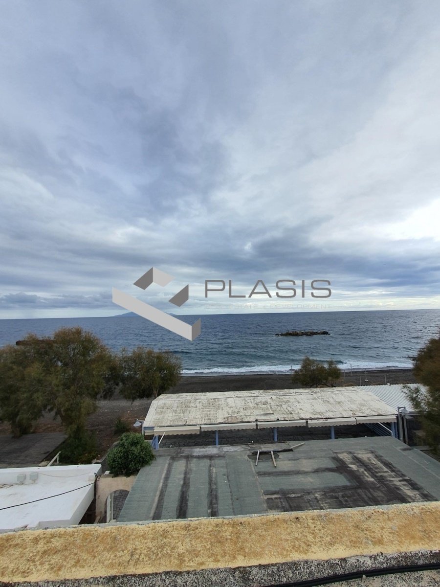 Land in Thira, Aegean, Greece 1 - 15731181