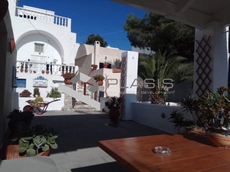 House in Thira, Aegean, Greece 2 - 15730947