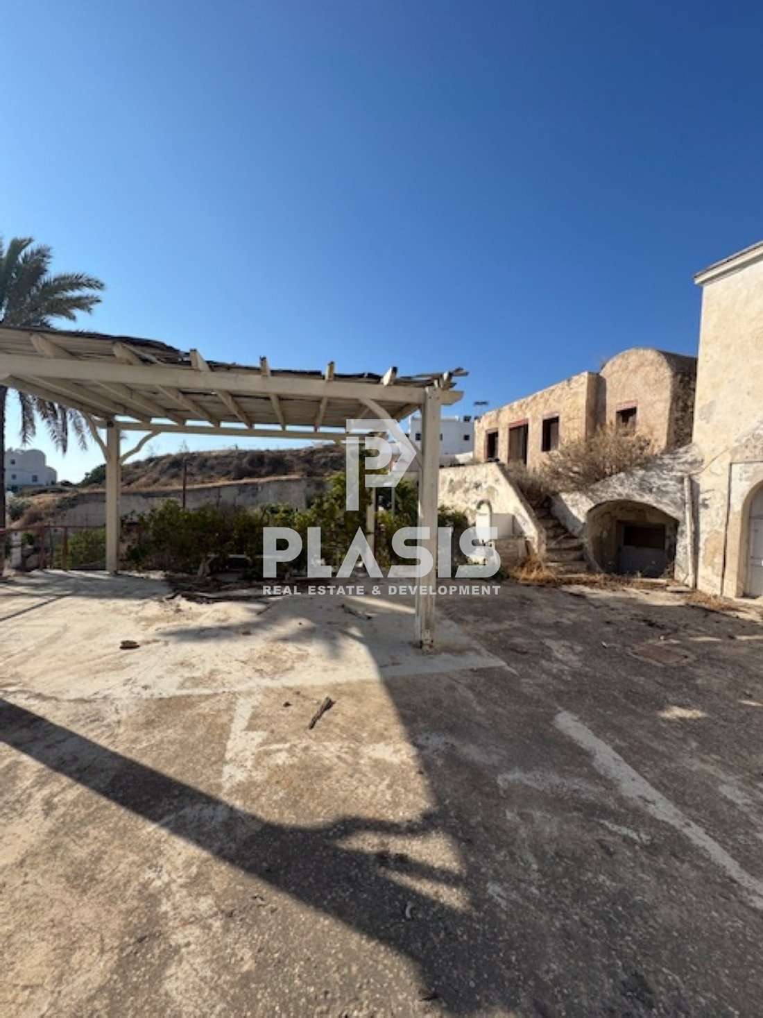 House in Thira, Aegean, Greece 2 - 15809976