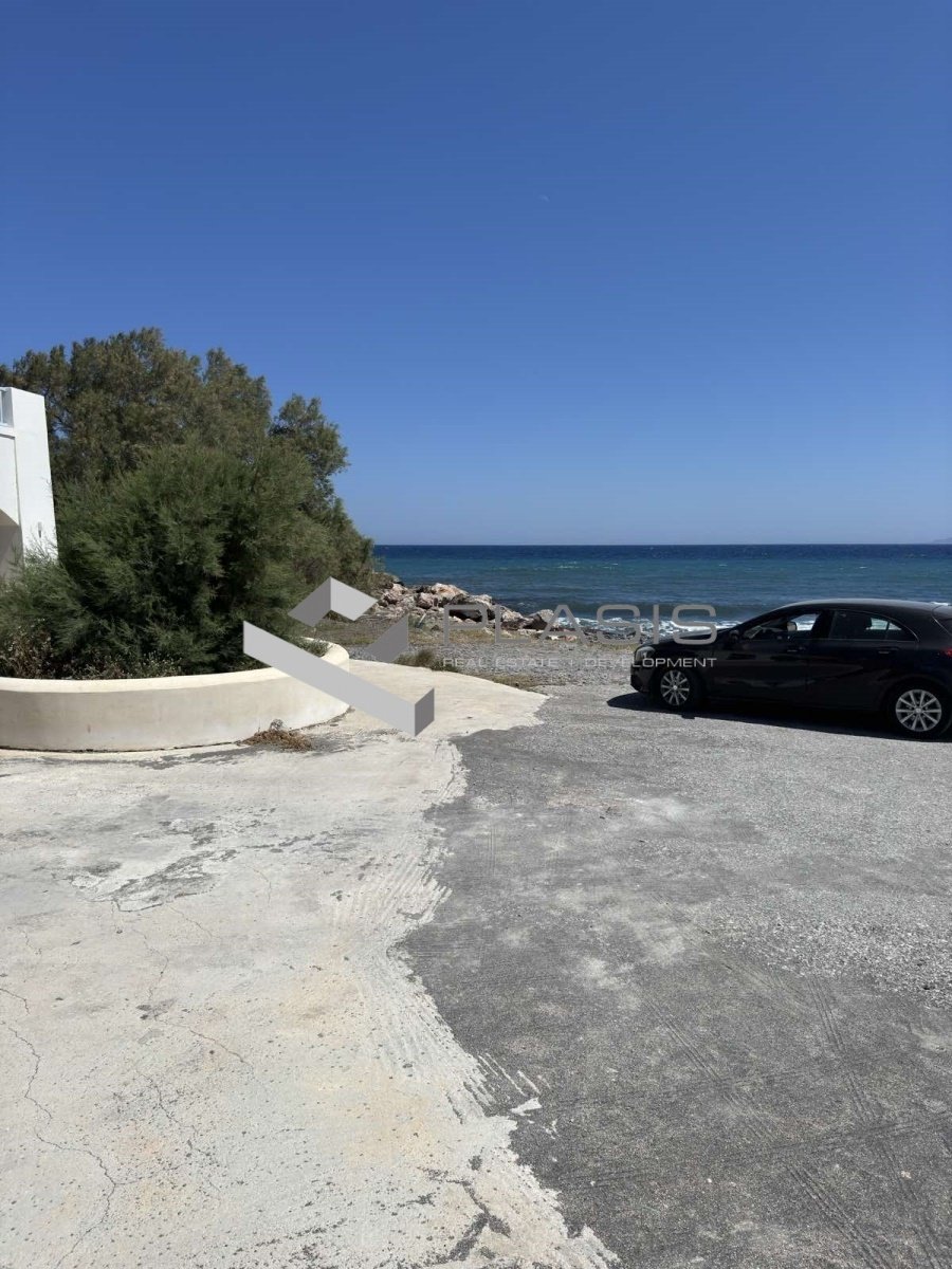 Land in Thira, Aegean, Greece 1 - 15729461