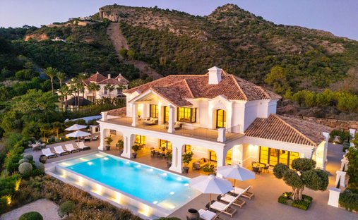 Villa in Benahavis, Andalusia, Spain 1
