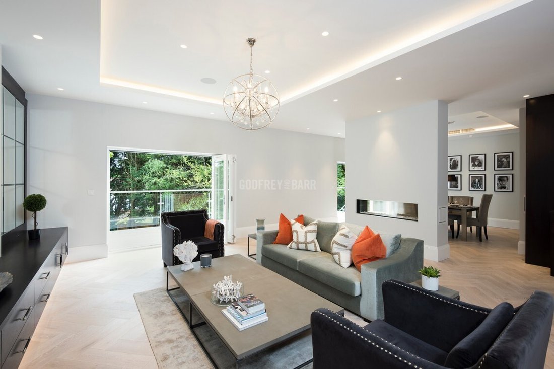 House in Ferney Hill, Enfield, England 5 - 16735151