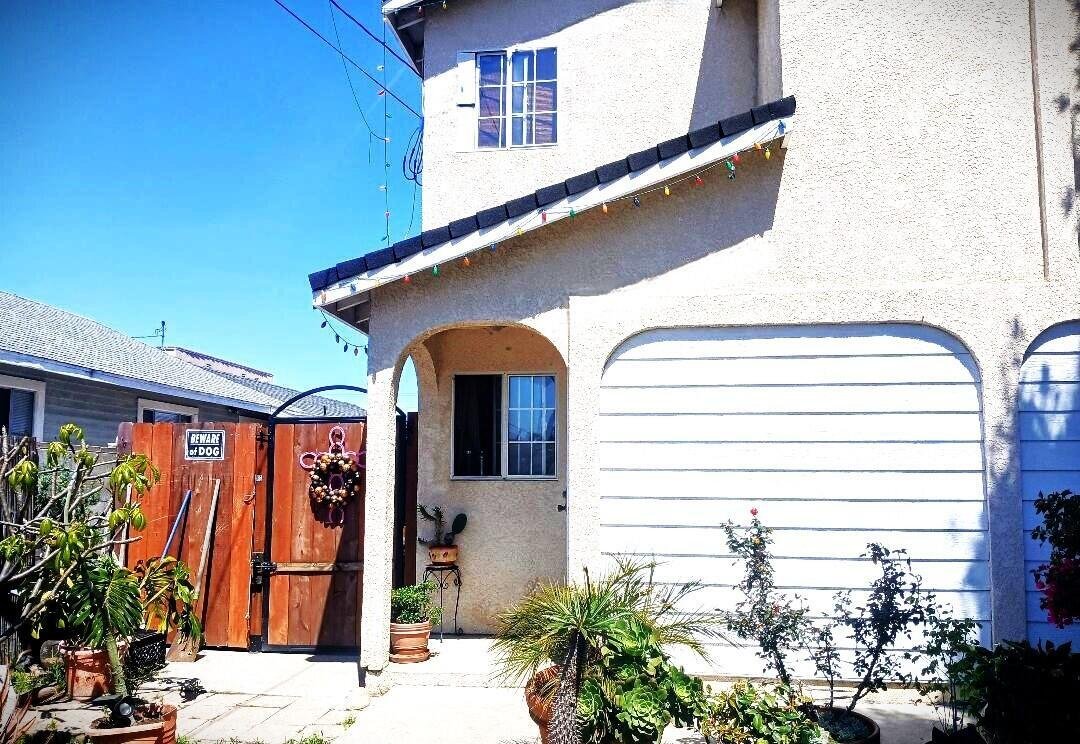 Los Angeles, California, United States 2 - 16731233