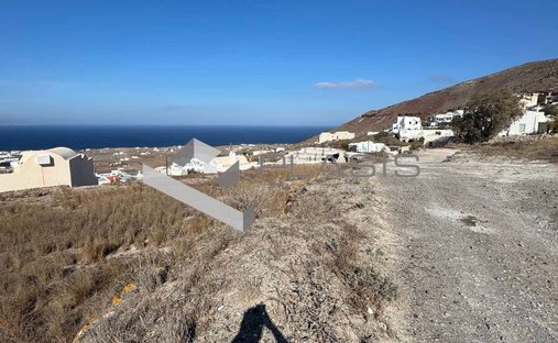 Land in Community of Ia, Ia, Greece 1