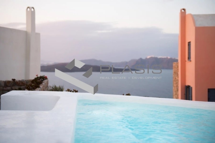 House in Thira, Aegean, Greece 3 - 15190811