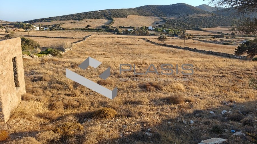 Land in Antiparos, Aegean, Greece 1 - 15729373