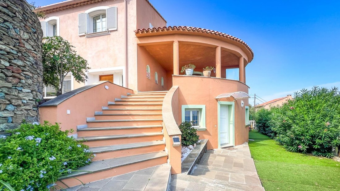 House in San-Martino-di-Lota, Corsica, France 1 - 16734338