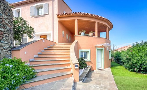 House in San-Martino-di-Lota, Corsica, France 1