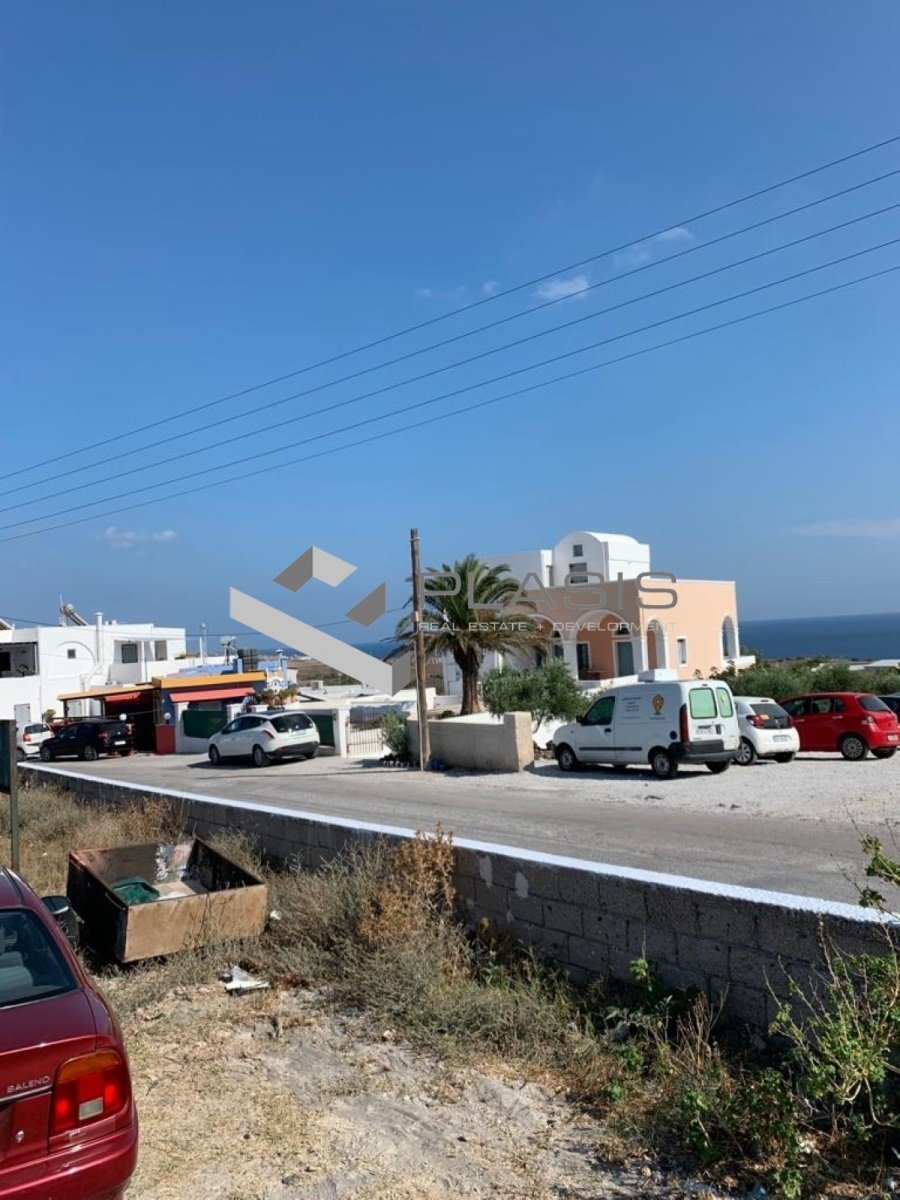 Land in Thira, Aegean, Greece 3 - 15731334