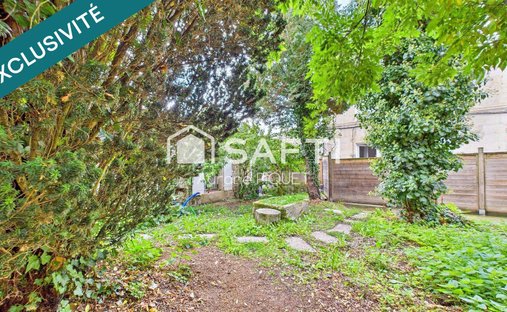 Castle for Sale in Niort, Nouvelle-Aquitaine, France