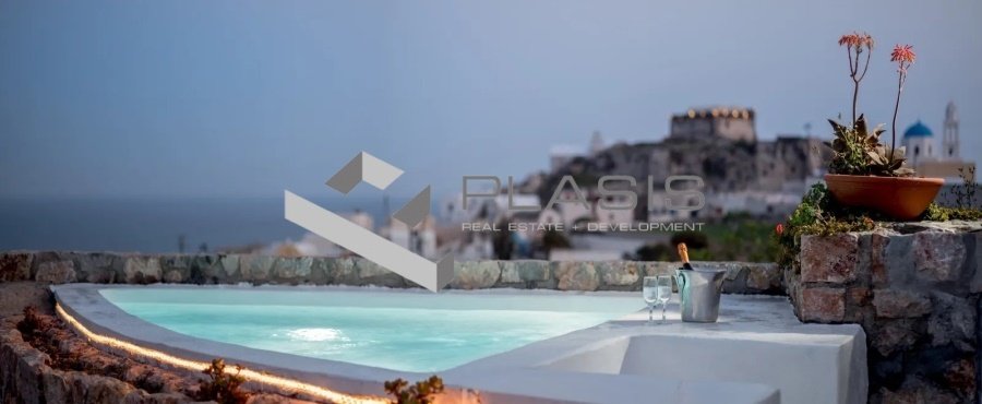 House in Thira, Aegean, Greece 4 - 15190811