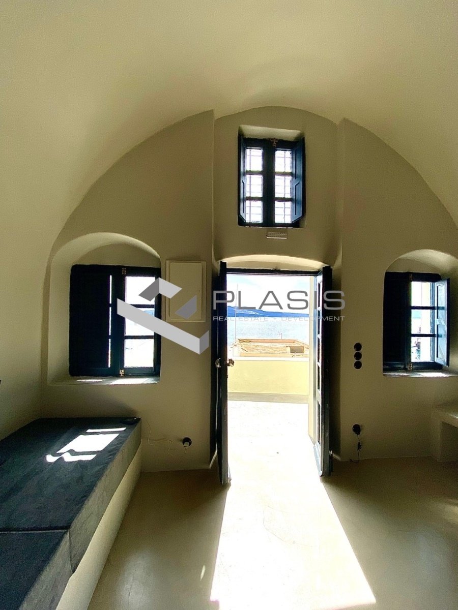 House in Thira, Aegean, Greece 3 - 15731139