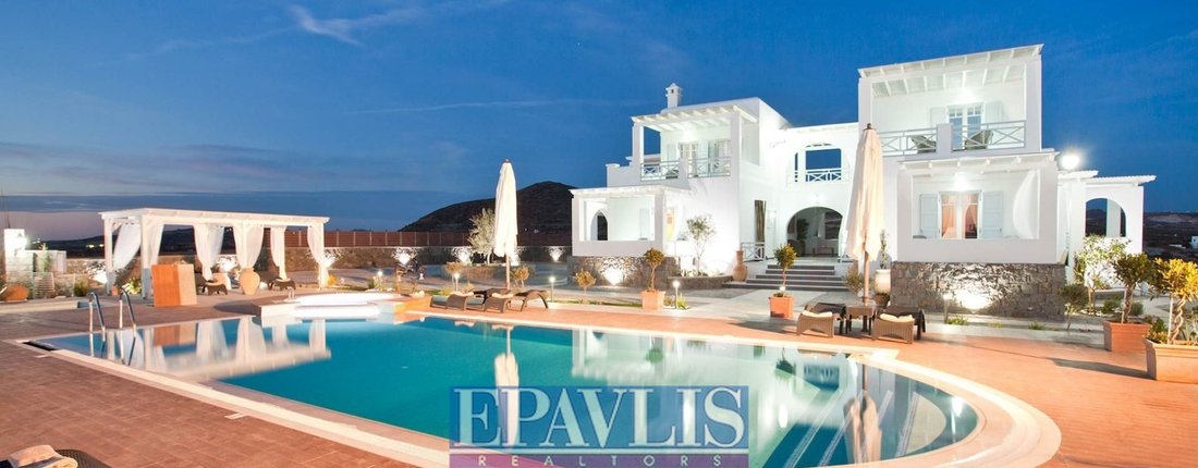 Condo in Milos, Aegean, Greece 2 - 16737481
