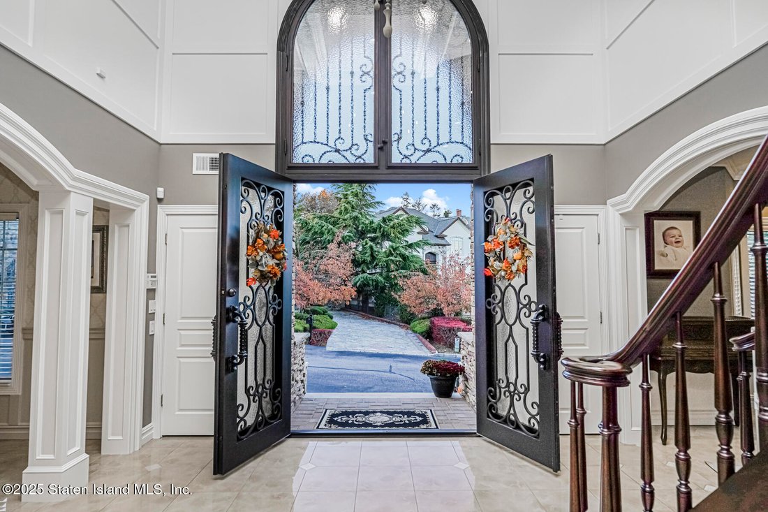 House in New York, New York, United States 5 - 16730575