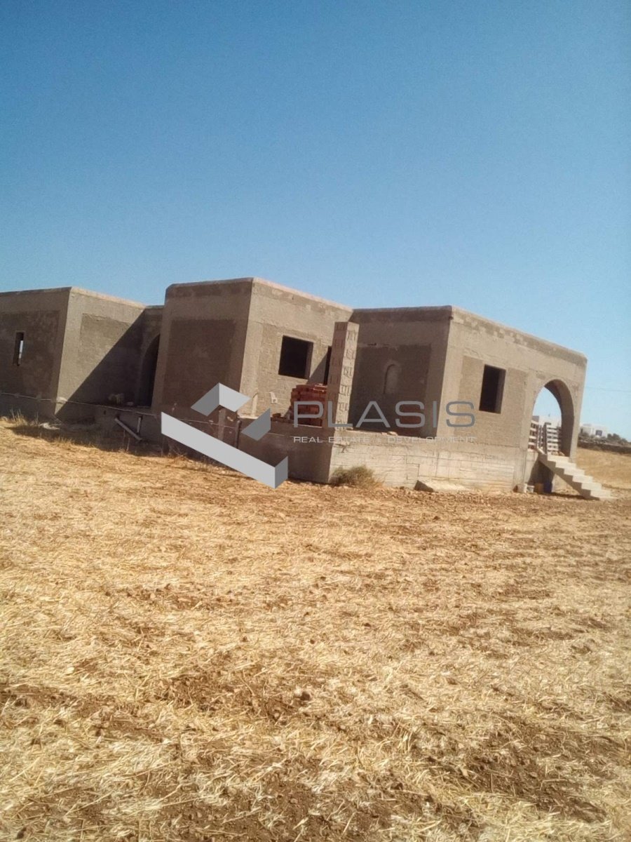 Land in Paros, Aegean, Greece 4 - 15729587