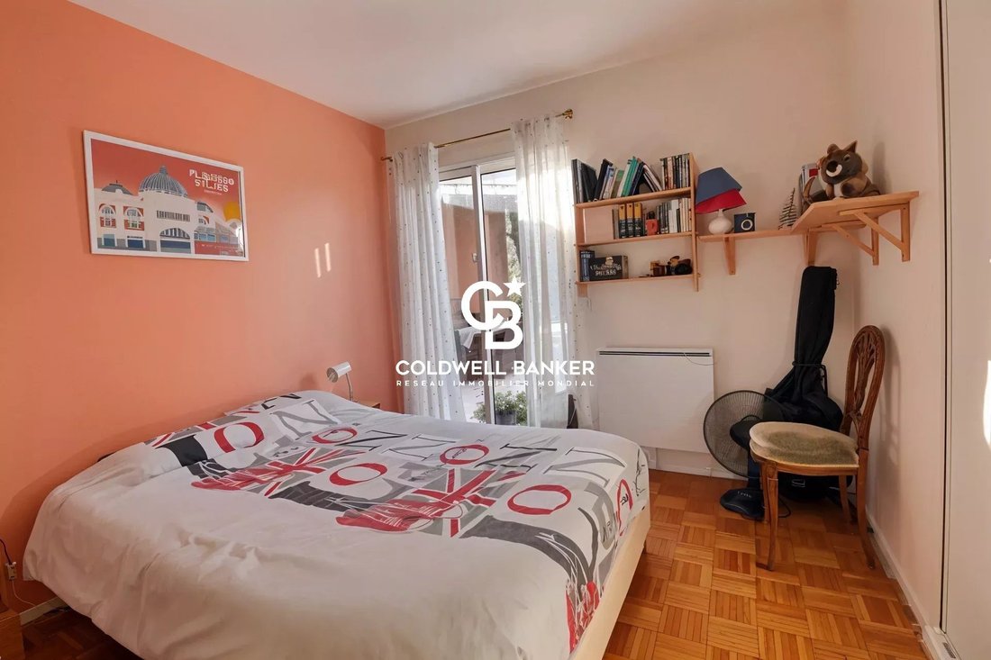 House in Bourg, Pessac, France 4 - 16730976
