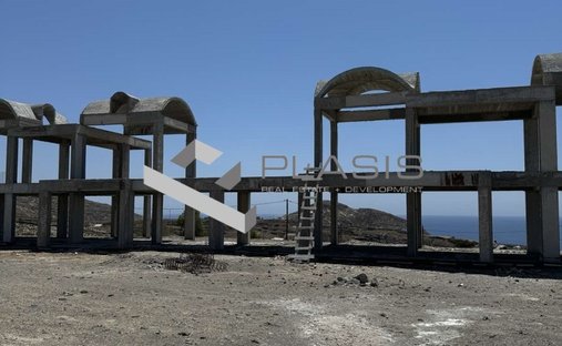 House in Thira, Aegean, Greece 1