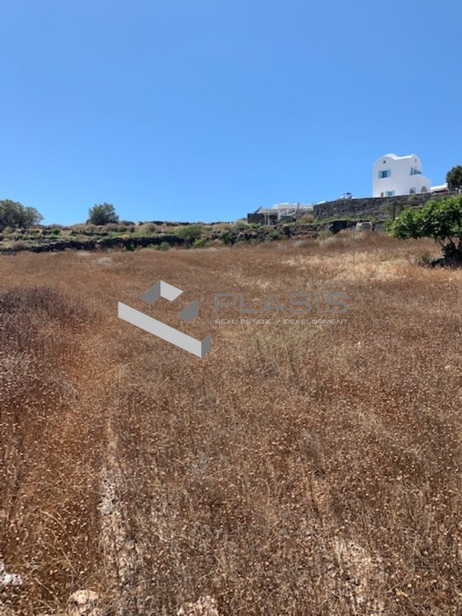 Land in Thira, Aegean, Greece 4 - 15731288