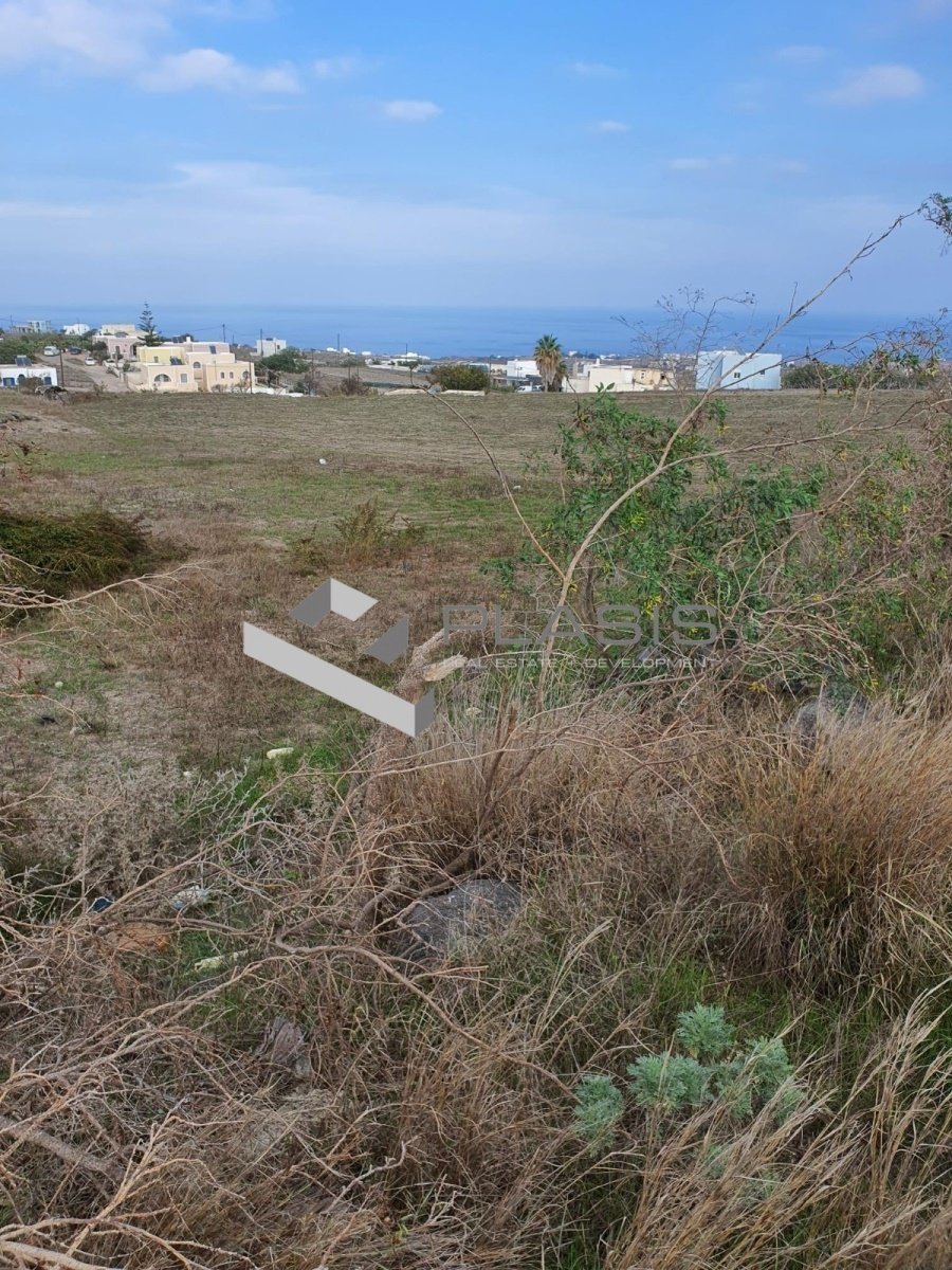 Land in Thira, Aegean, Greece 1 - 15731189
