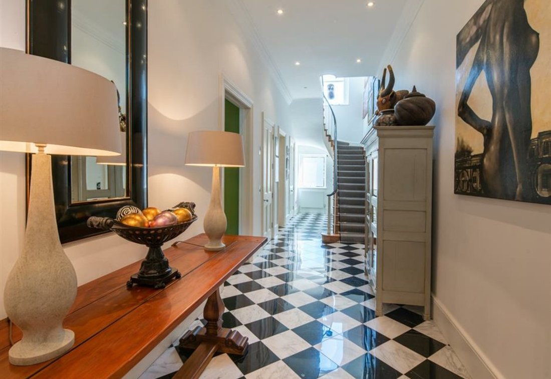 House in Westminster, England 2 - 16734846