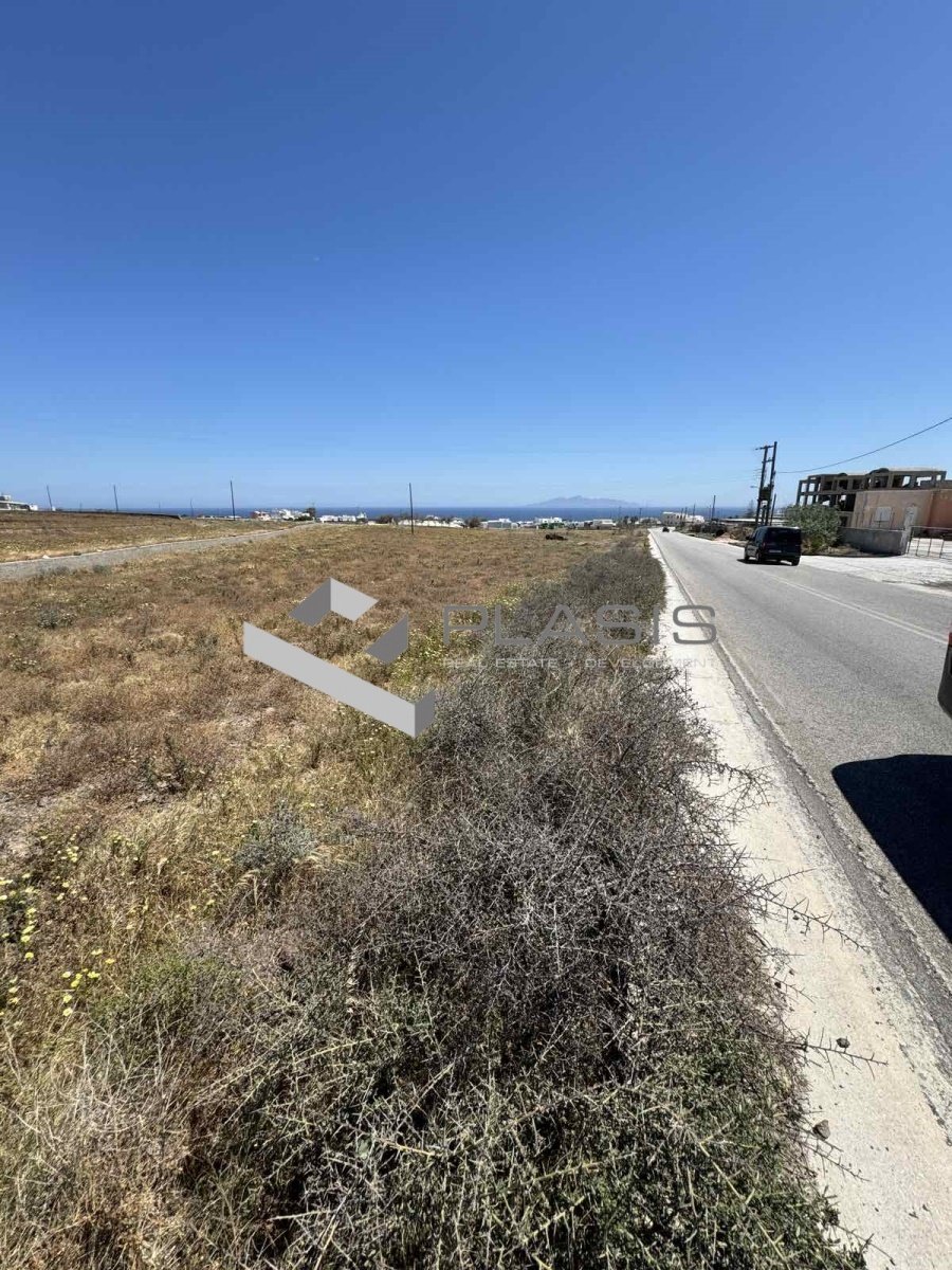 Land in Thira, Aegean, Greece 5 - 15731138