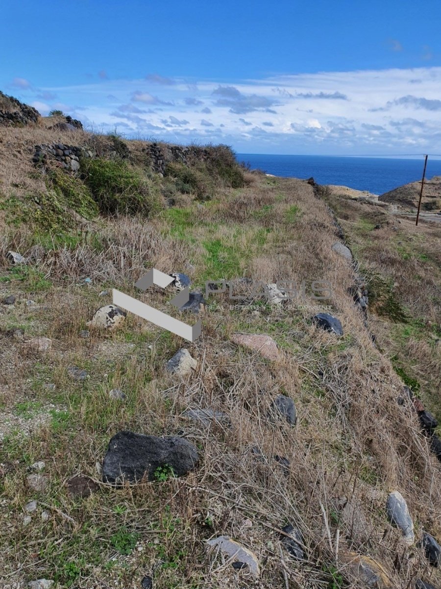 Land in Thira, Aegean, Greece 4 - 15731206