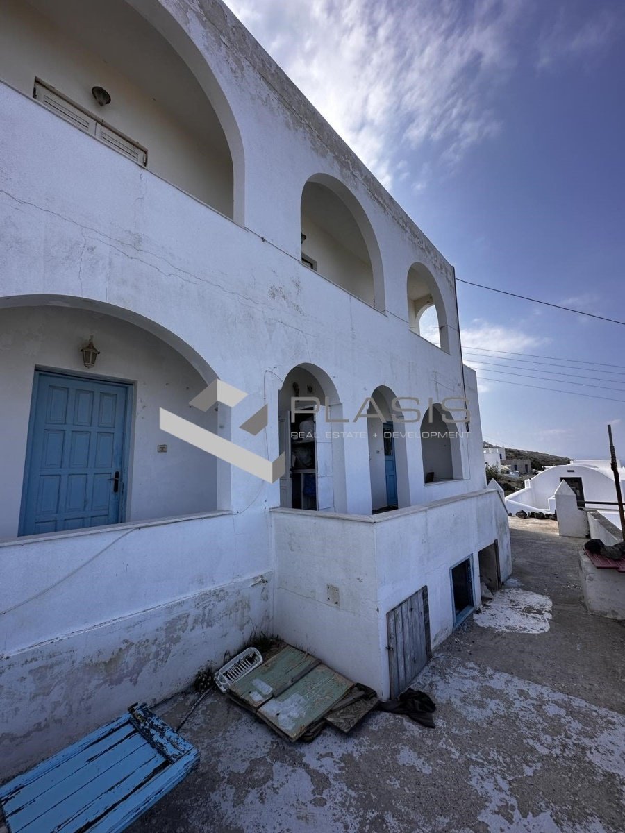 House in Thira, Aegean, Greece 3 - 15431721
