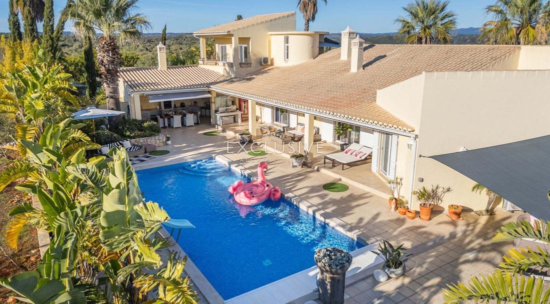 Villa in Bensafrim e Barao de Sao Joao, Algarve, Portugal 1 - 16730795