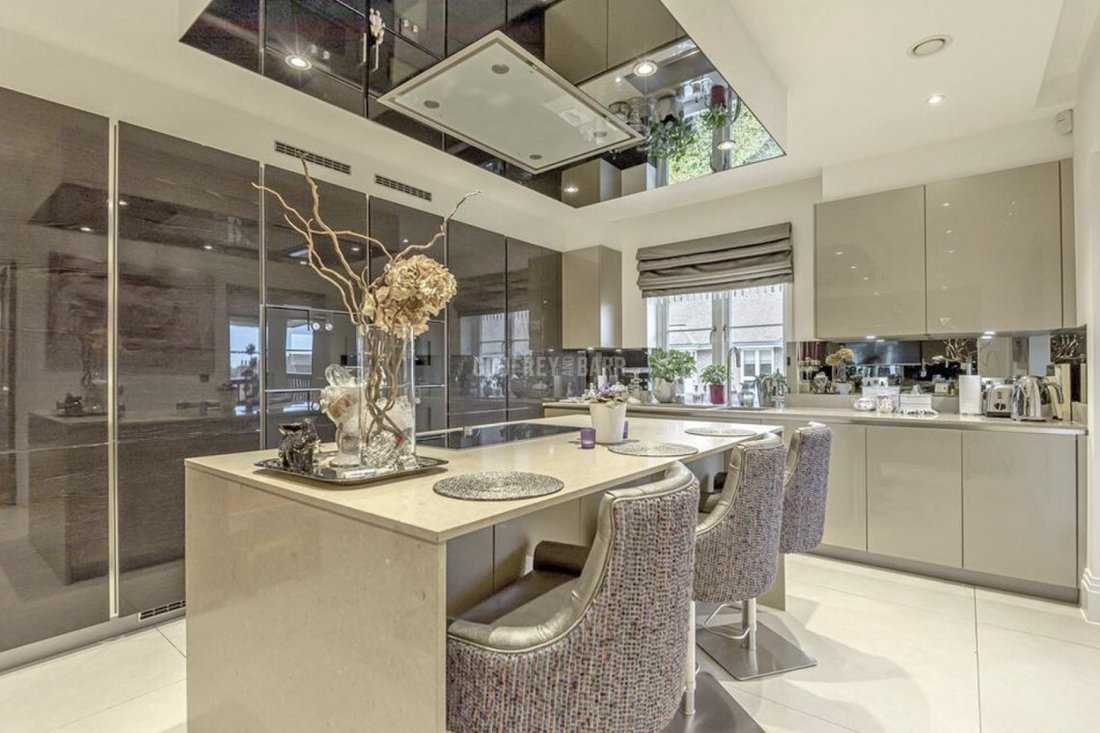 Apartment in Barnet, England 5 - 16734729
