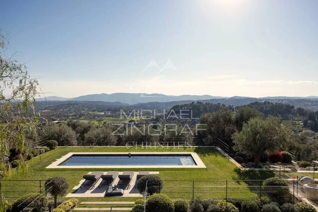 Villa in Grasse, Provence-Alpes-Côte d'Azur, France 2 - 16731424